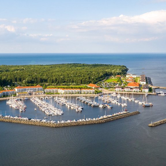 Yachthafen_Boltenhagen_Luftbild.jpeg 